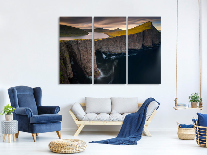 3-piece-canvas-print-sorvagsvatn